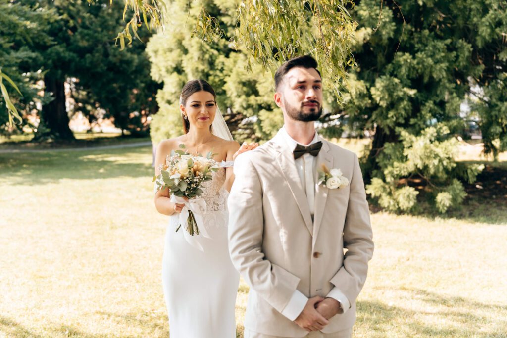 Hochzeit First Look im Toskanapark Lindau
